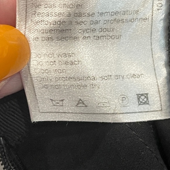 Chanel CASHMERE SWEATER and Silk Elegantly Pleated Skirt - Picture 8 of 16